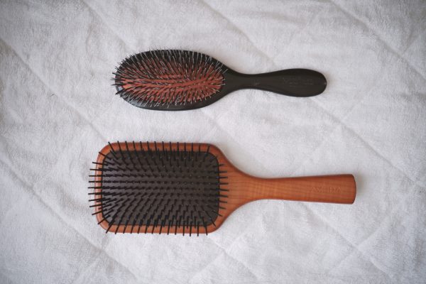 ヘアブラシ