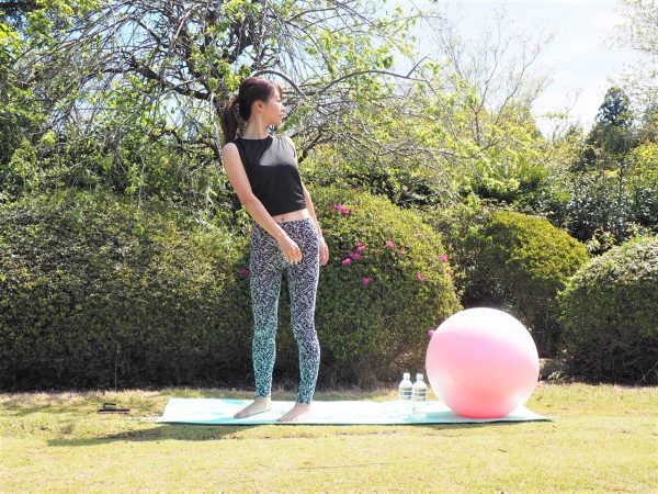 「ゴリラの動き」を参考に！体をゆるめる朝ストレッチ
