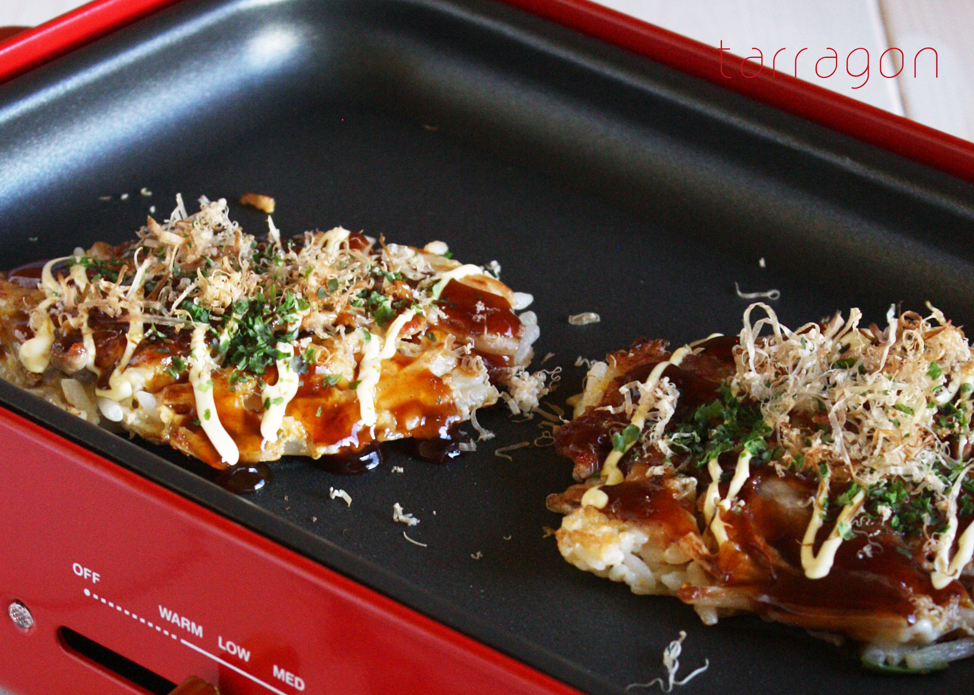 残ったご飯を混ぜて焼くだけ！お好み焼き風「簡単おこめ焼き」♪