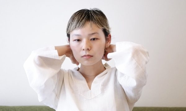 ステイホーム連休におすすめ!お顔スッキリ「目元マッサージ」