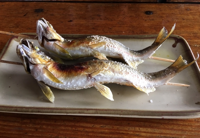 「焼き魚」を2単語の英語で言うと？