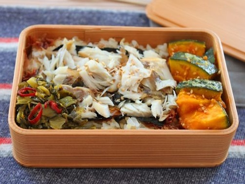 残り物で時短！「塩さばほぐし」「かぼちゃのレンジ蒸し」2品弁当