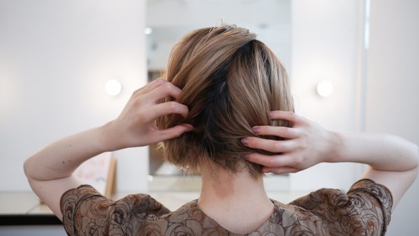 stay homeで伸びっぱなしの髪をレスキュー！「首元すっきり」ヘアアレンジ