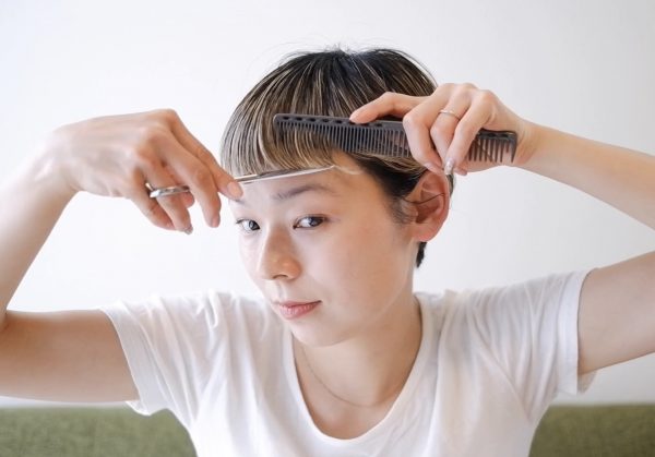 サロンに行けず髪が伸びっぱなし…「前髪セルフカット」の方法