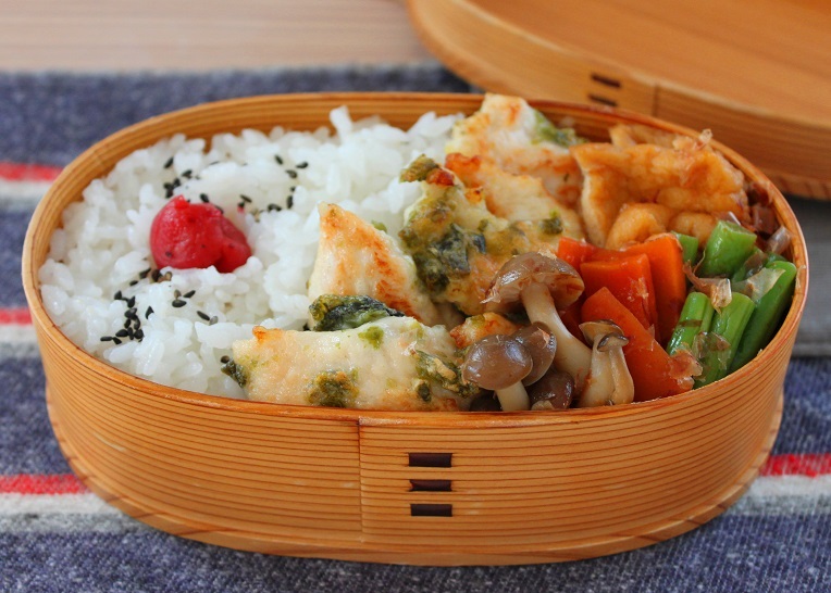 お酢で傷み予防！「ささみ磯辺焼き」「お揚げと野菜のさっと煮」2品弁当