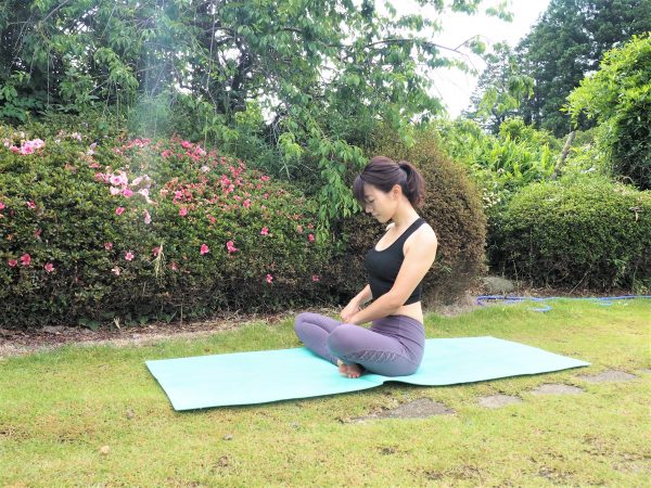むくみ、重ダル、不眠の原因！「下半身の冷え」を解消する朝ストレッチ
