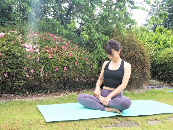 むくみ、重ダル、不眠の原因！「下半身の冷え」を解消する朝ストレッチ