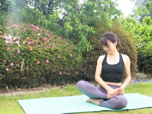 むくみ、重ダル、不眠の原因！「下半身の冷え」を解消する朝ストレッチ