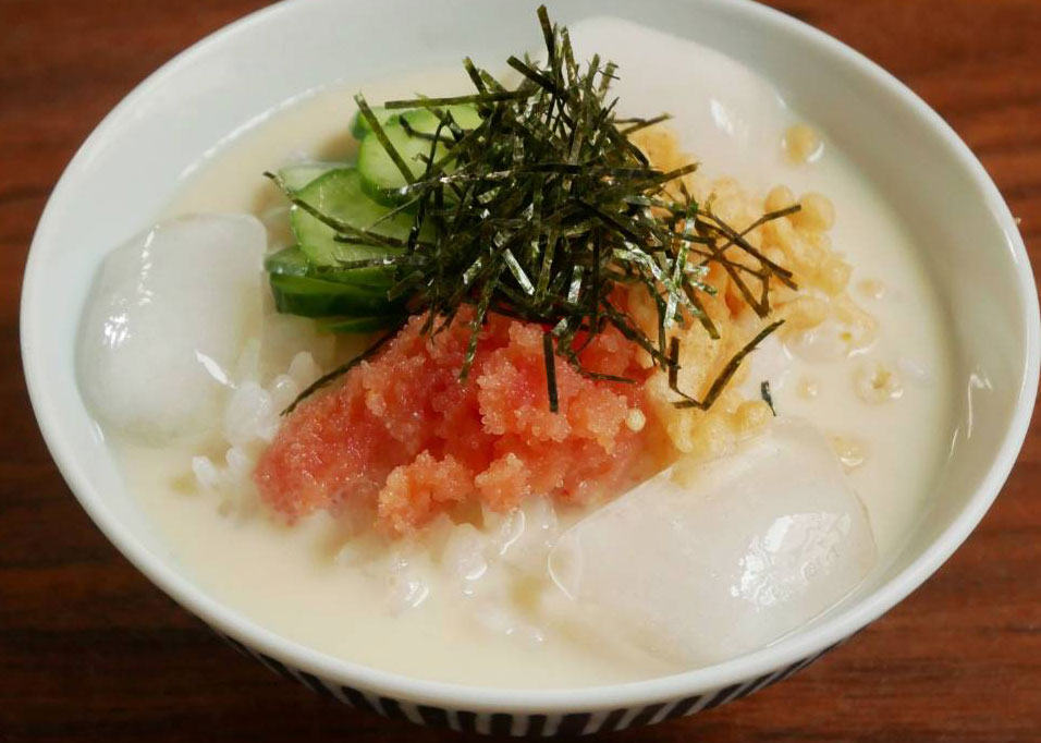暑い朝にひんやりサラッ♪すぐ作れる「冷やし豆乳茶漬け」