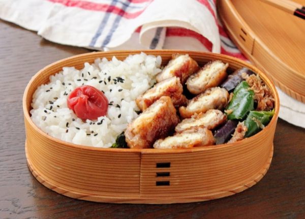 同時進行で簡単！「油揚げの肉巻き」「なすとピーマンの味噌おかか」2品弁当