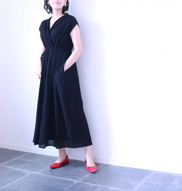 万能カラー！夏の「ブラック」コーデ