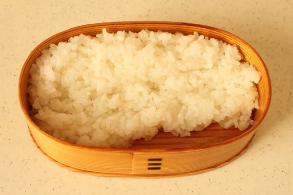 2品弁当の詰め方