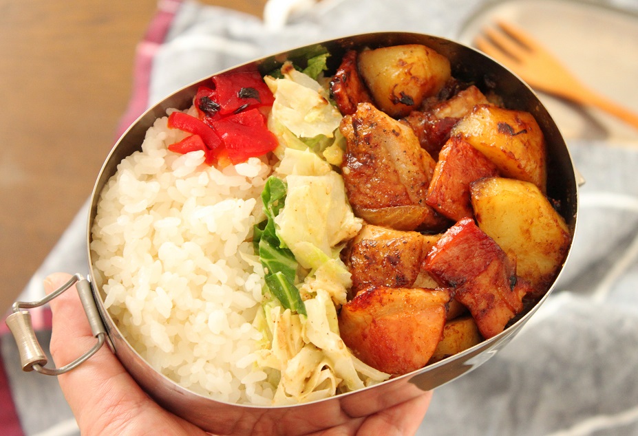 じゃがいもでかさ増し！ご飯が進む「ジャーマンポテトチキン」「ごまキャベツ」2品弁当