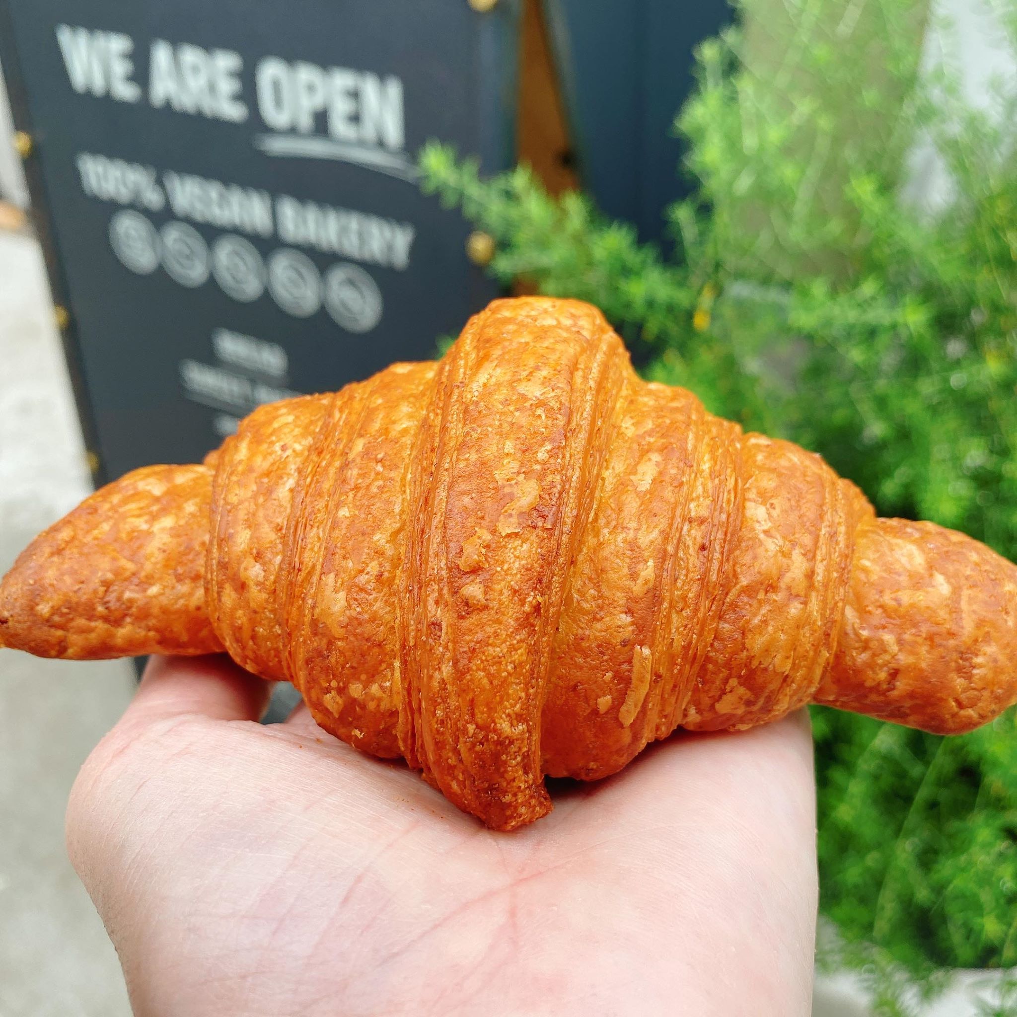 【東京・世田谷】100％ビーガンの注目ベーカリー！「UNIVERSAL BAKES AND CAFE」