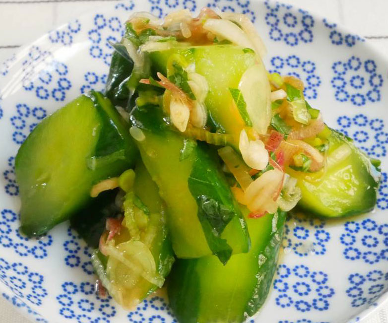 すぐなくなる作り置き！簡単おいしい「きゅうりの薬味あえ」