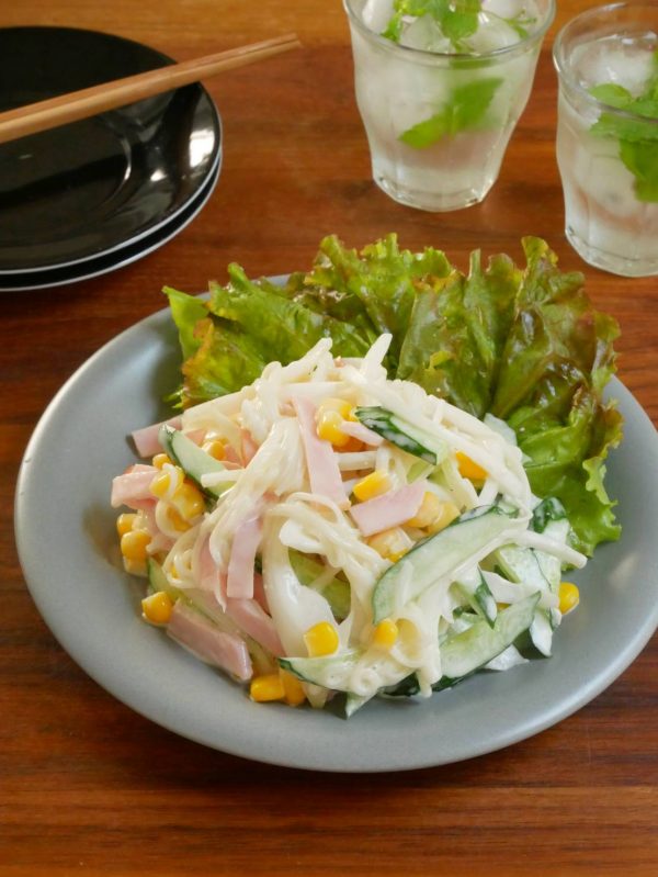 茹でて余ったそうめんが大変身！簡単「サラダそうめん」