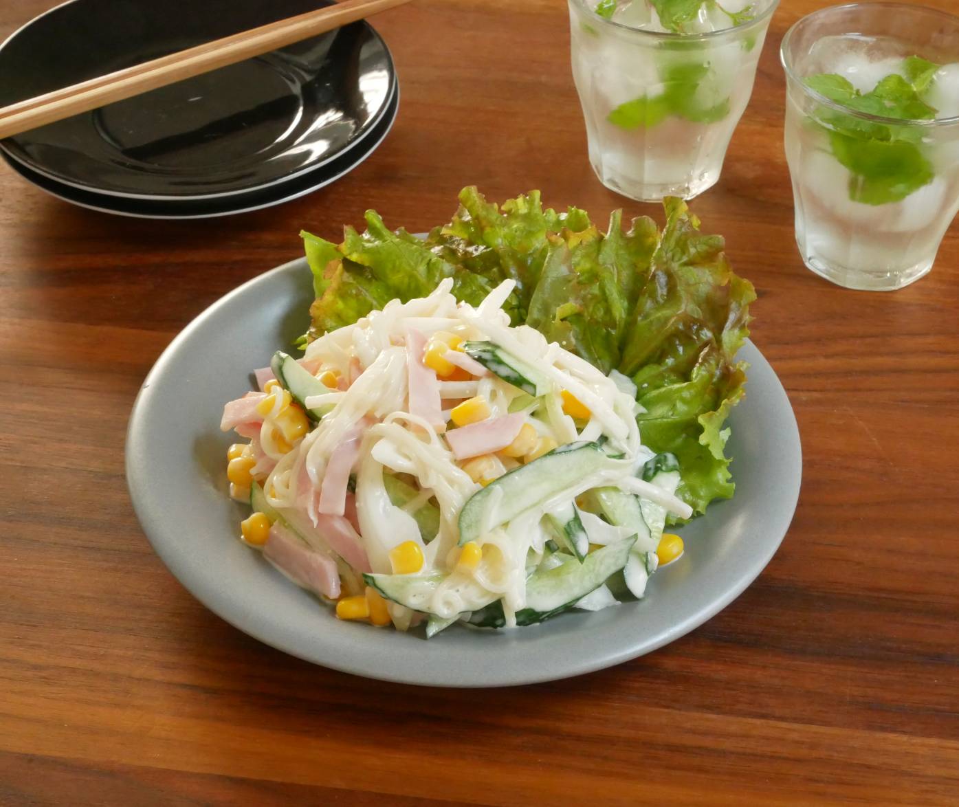 茹でて余ったそうめんが大変身！簡単「サラダそうめん」