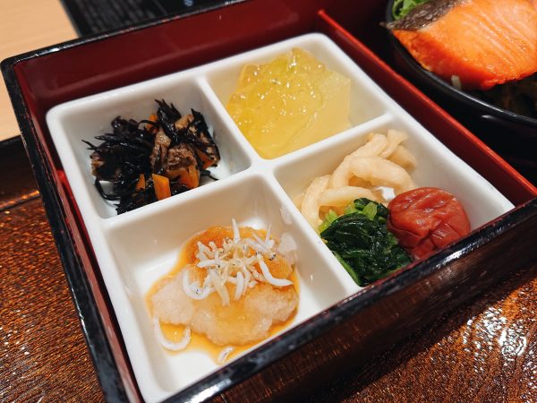 【大阪】伊丹空港で堪能!出汁の効いた和の“ソラアサ”朝食@美々卯