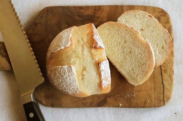 砂糖不使用でヘルシー!こねずに簡単ふわふわ「甘酒の丸パン