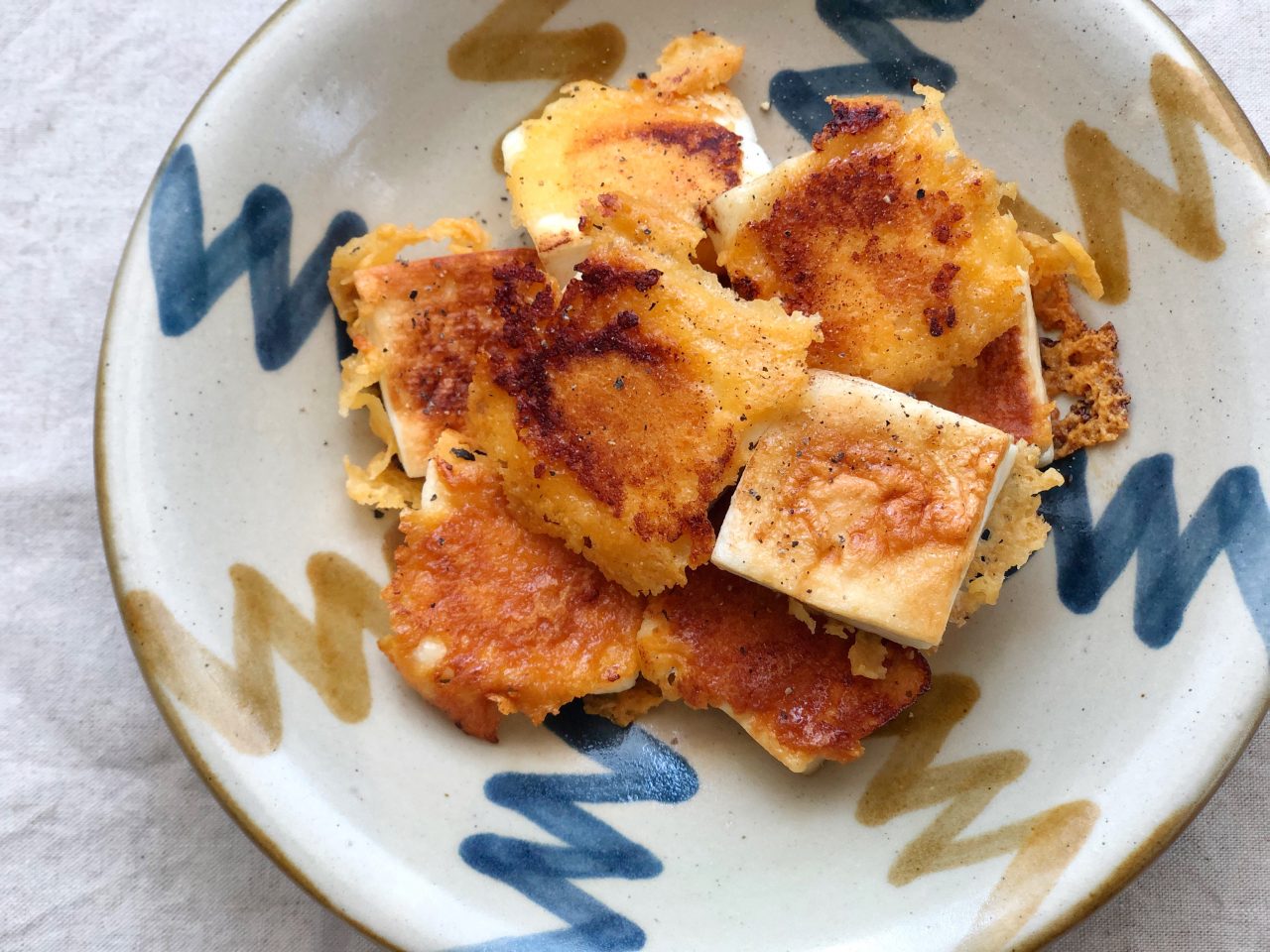 のせて焼くだけで超簡単！お弁当にも便利な「はんぺんチーズ」