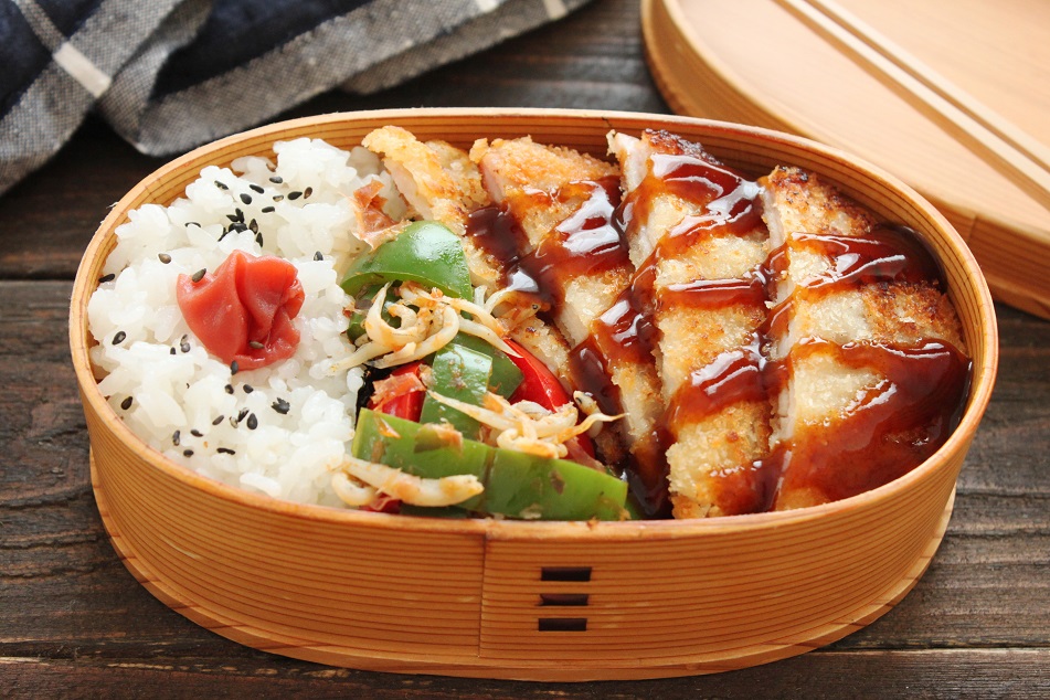 懐かしい味を簡単に！「ハムカツ」「ピーマンのじゃこおかか」2品弁当