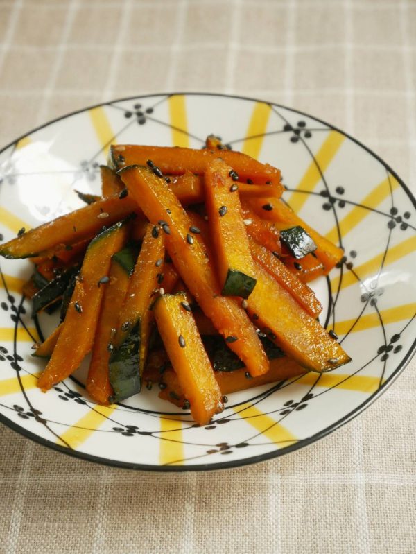 調味料3つだけ!炒めるだけで簡単「かぼちゃのメープルきんぴら」
