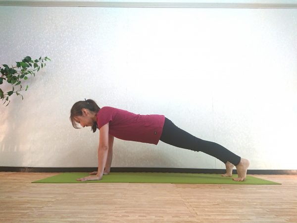 ヨガで美BODY!気になる二の腕を引き締める「8点のポーズ」トレーニング