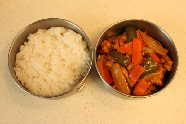 2品弁当の詰め方