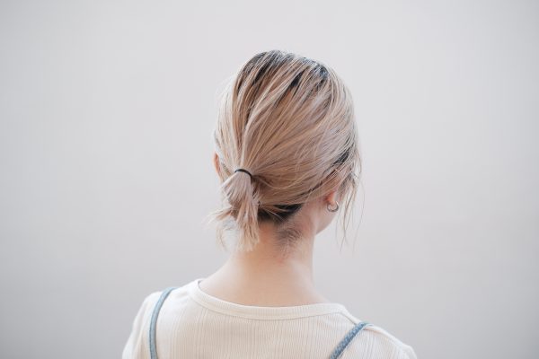 ラフでおしゃれ！短めボブでもゴム2本で簡単「ダブルお団子」ヘアアレンジ術♪