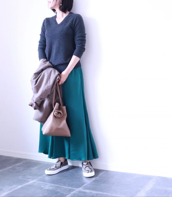 毎年買い足す名品!「UNIQLOのカシミアニット」着回しコーデ