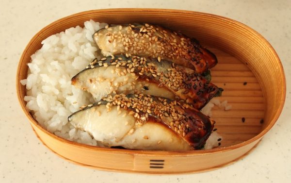 2品弁当の詰め方