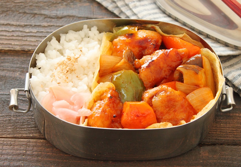 野菜ゴロゴロ！簡単「酢鶏」「マヨ薄焼き卵」2品弁当