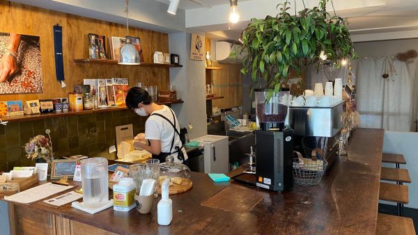 【神楽坂】あの人気ベーカリーのバゲットが食べられる!「AKHA AMA COFFEE ROASTERS TOKYO」