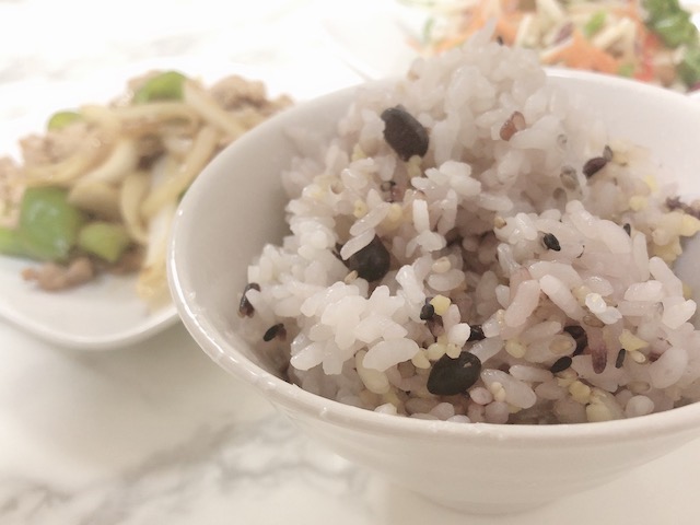 つい食べ過ぎてしまう秋に！市販のおすすめ「ダイエット食品」3つ
