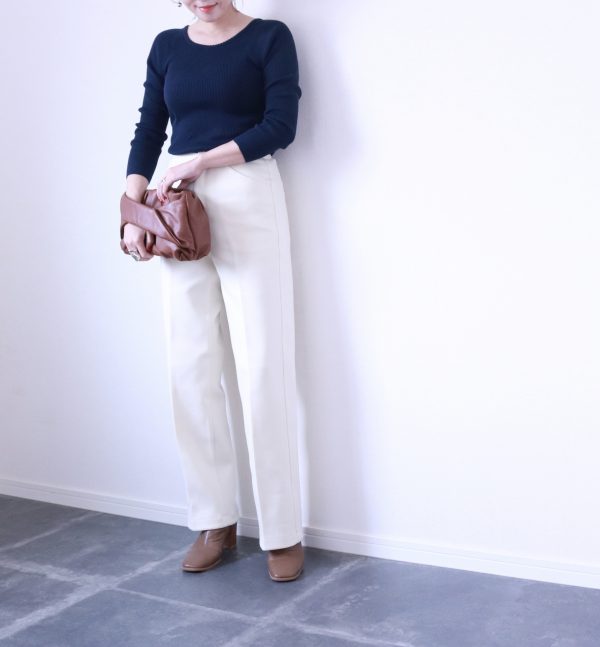 スタイルがよく見える!「ワイドパンツ」コーデ