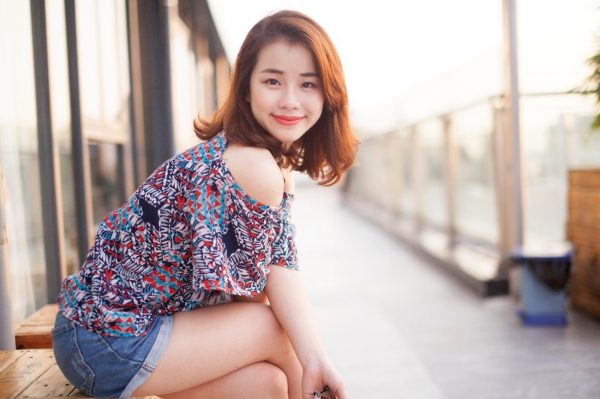 前髪美人さん