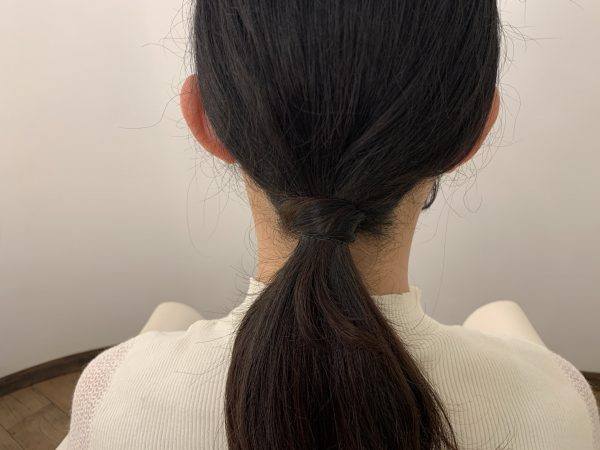 小顔効果バッチリ！首が長くキレイに見えるロングヘアアレンジ