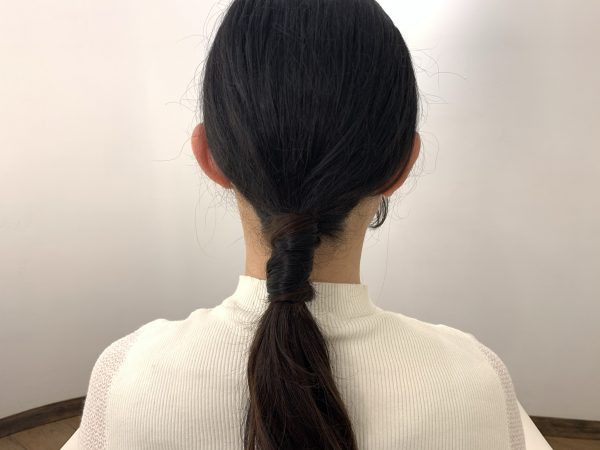 小顔効果バッチリ！首が長くキレイに見えるロングヘアアレンジ