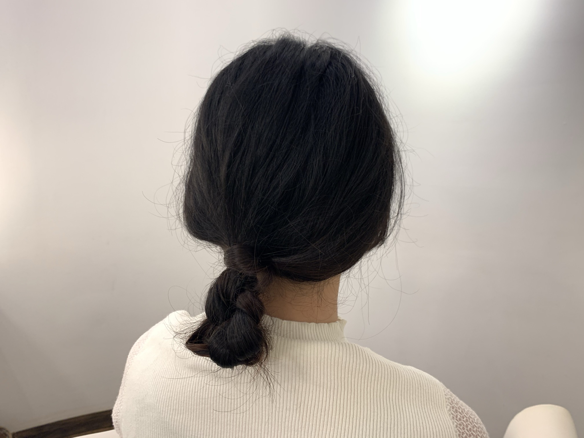 ざっくりニットにお似合い♪ゆるっと感がかわいい簡単ヘアアレンジ術