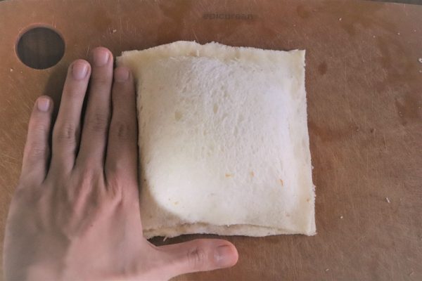 ホットサンドの作り方