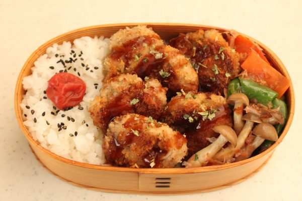 2品弁当の詰め方