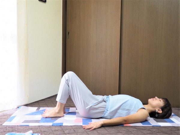 正しい姿勢美人になる「ハムストリング」ストレッチ