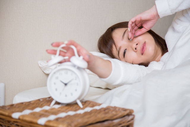 ちゃんと寝たはずなのに…冬の朝起きるのがつらい理由って？