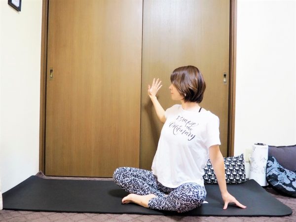 風邪をシャットアウト！ポカポカな体になる「肩甲骨まわり」ストレッチ