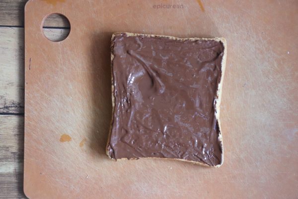 チョコを塗った食パン