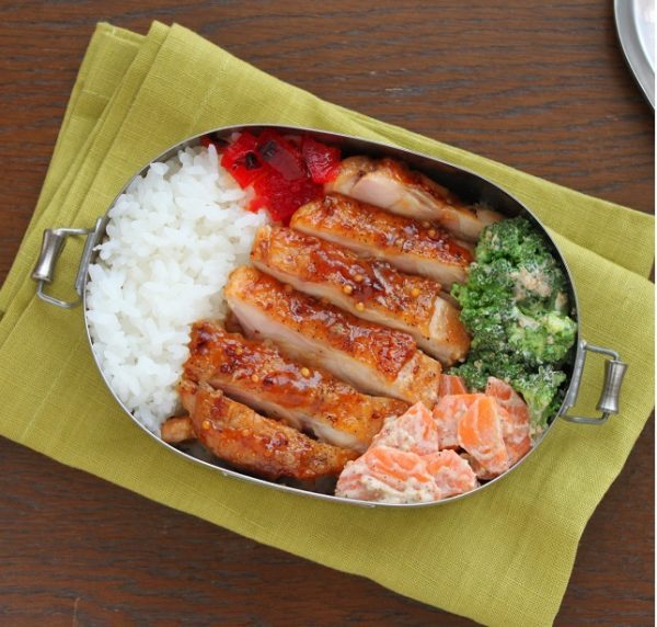 ご飯が進む醤油味!「ハニーマスタードチキン」「野菜ごまマヨ」2品弁当by料理家 かめ代。さん