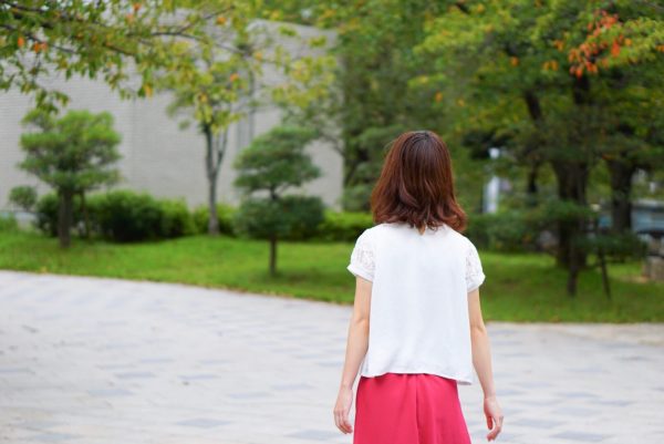 朝の女性