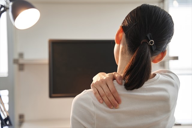 外出自粛やテレワーク…コロナの影響で起こる「冬の名もなき不調」とは？