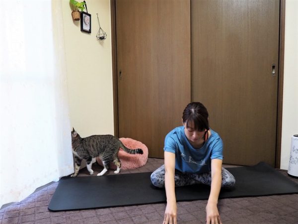 新しい生活様式でイタタ…腰痛をケアする「お尻ストレッチ」♪