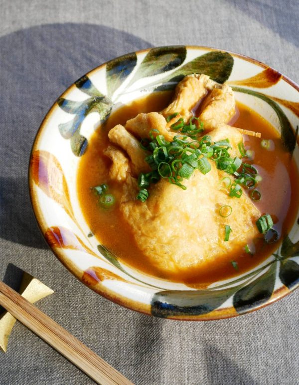 油揚げに入れて煮るだけ!簡単「餅きんちゃくのカレー煮」